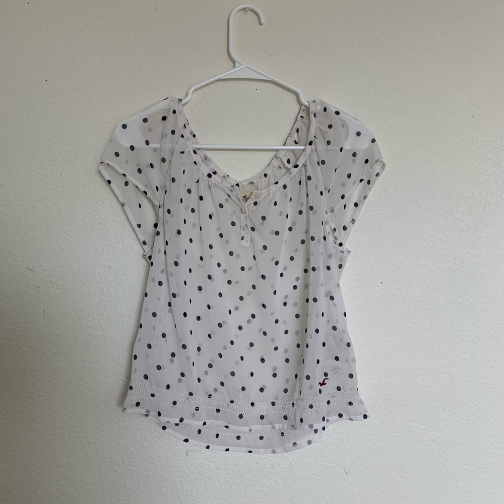 S Women’s clear through short sleeve shirt.